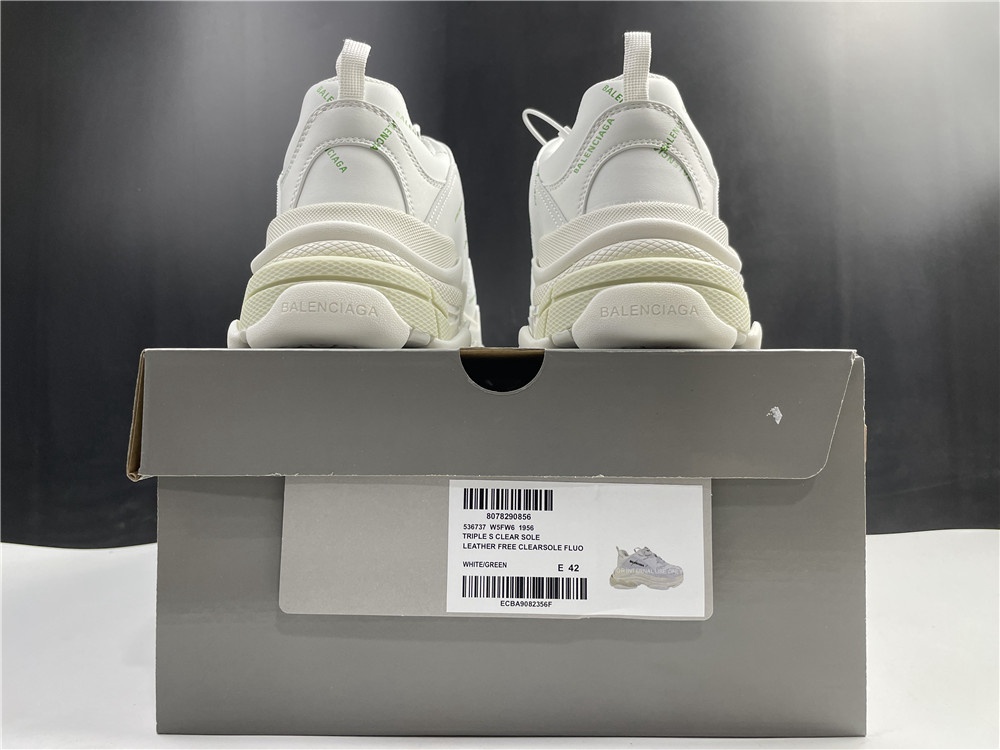 TRIPLE-S SNEAKER